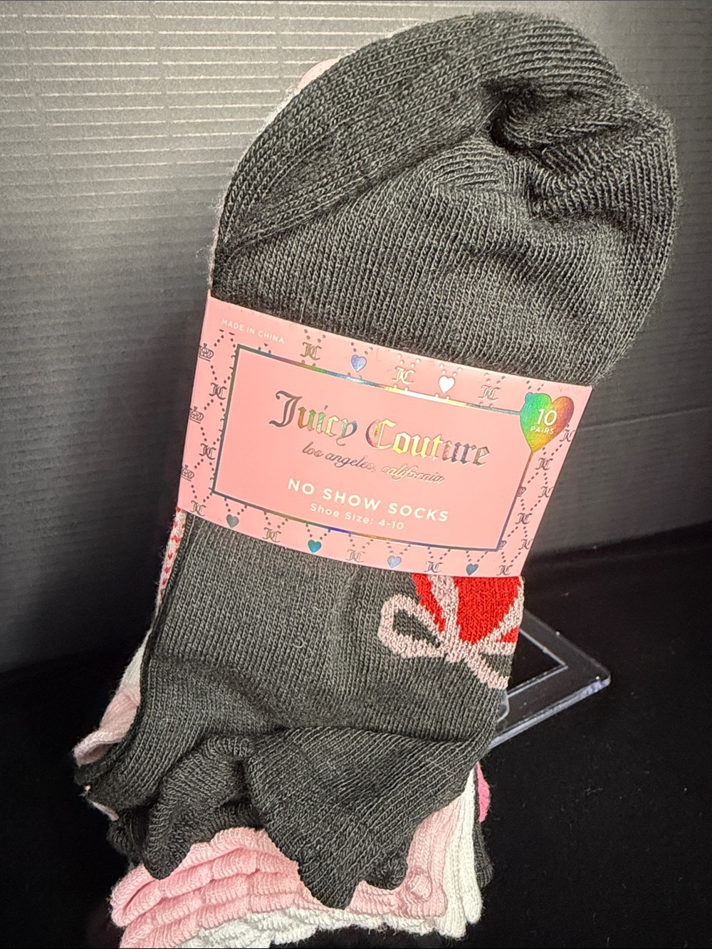 Juicy Couture Black and Pink Makeup Brush & Accessory Gift Basket - Picture 6 of 11